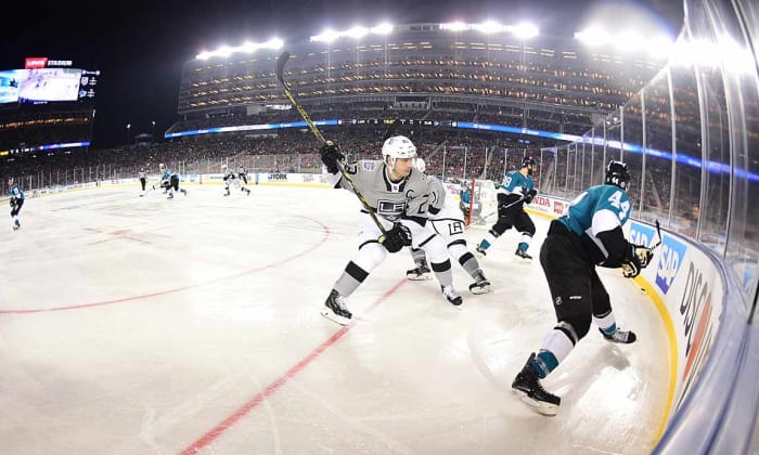Stadium-Series-Levis-Beck-action.jpg